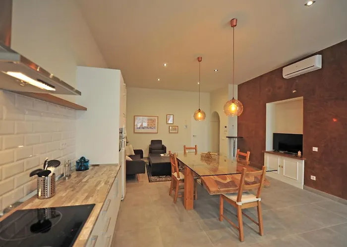 Corceles Casa Palacio Apartment