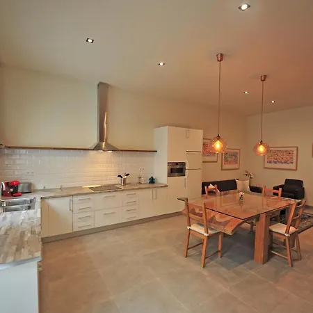 Corceles Casa Palacio